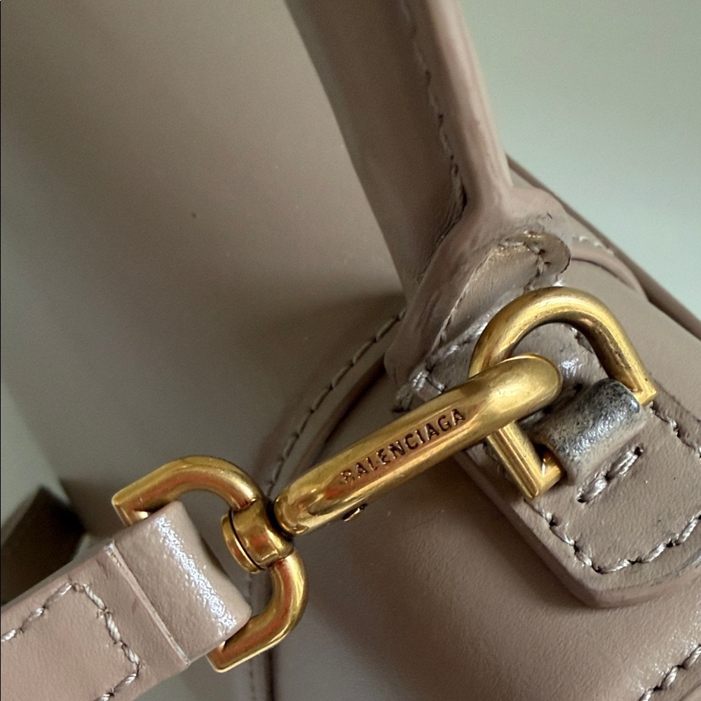 Authentic Balenciaga - Picture 8 of 12